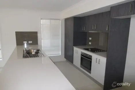 61 Arrowsmith Cres, Ormeau Hills, QLD 4208