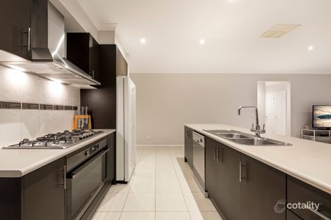 Property photo of 104 Webster Way Pakenham VIC 3810