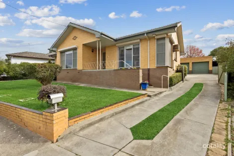 19 Mcgowan St, California Gully, VIC 3556