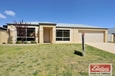 Property photo of 8 Portchester Avenue Orelia WA 6167