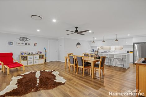 Property photo of 42 Newlands Crescent Kelso NSW 2795