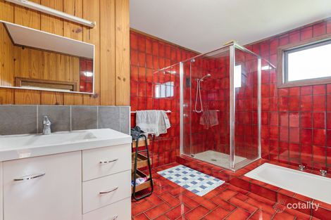 Property photo of 2 Frangipanni Avenue Kawungan QLD 4655