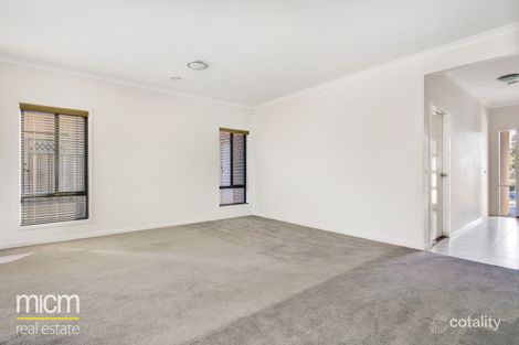 Property photo of 13 Pierbrook Avenue Manor Lakes VIC 3024