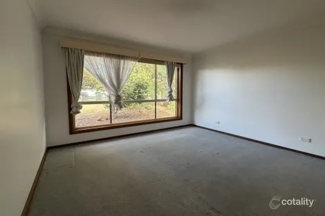 Property photo of 2 Harrier Street Estella NSW 2650