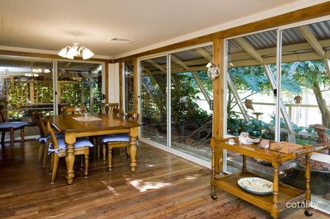 Property photo of 4 Thorp Place Roleystone WA 6111