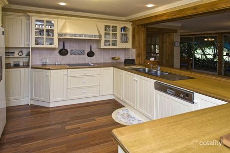 Property photo of 4 Thorp Place Roleystone WA 6111