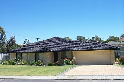 18 Crowther St, Bayswater, WA 6053