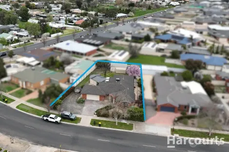 Property photo of 5 McTavish Boulevard Horsham VIC 3400