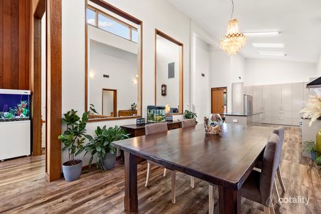 Property photo of 2 Pindimar Close Eleebana NSW 2282