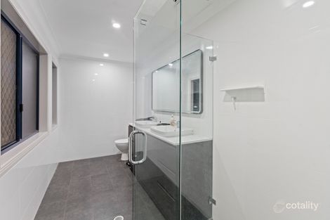 Property photo of 20 Sweetapple Place Manly West QLD 4179