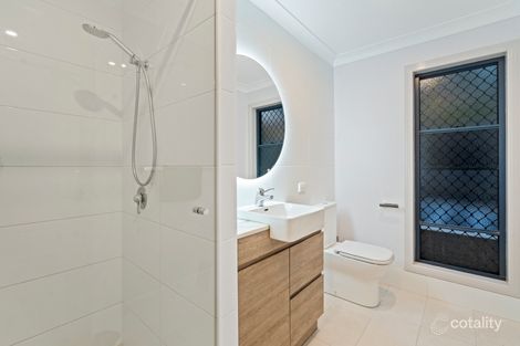 Property photo of 20 Sweetapple Place Manly West QLD 4179