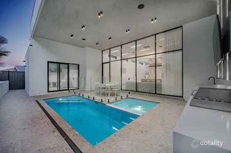 Property photo of 22 Barmah Grange Greenvale VIC 3059