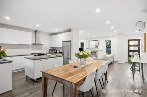 Property photo of 2/208 Main Road Lower Plenty VIC 3093