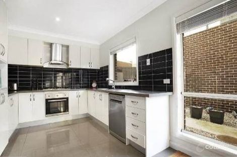 Property photo of 2 Riverside Avenue Avondale Heights VIC 3034