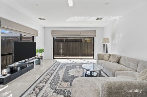 Property photo of 15 Carver Circuit Wollert VIC 3750