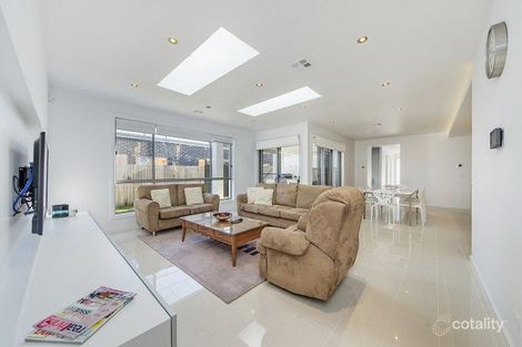 Property photo of 4 Buchan Crescent Forde ACT 2914