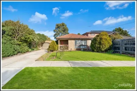 61 First Ave, Melton South, VIC 3338