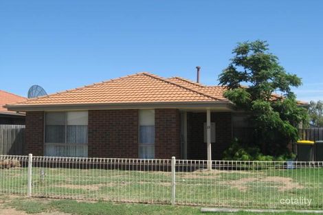 13 Henley Gdns, Sunshine North, VIC 3020