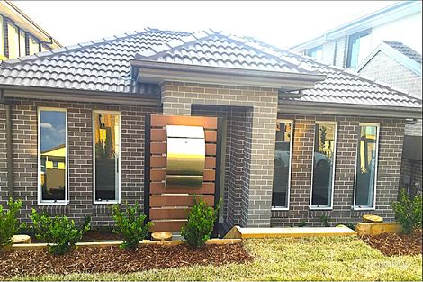 11 Carisbrook St, North Kellyville, NSW 2155