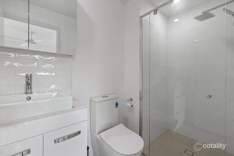 Property photo of 102/3 Bernice Avenue Underwood QLD 4119