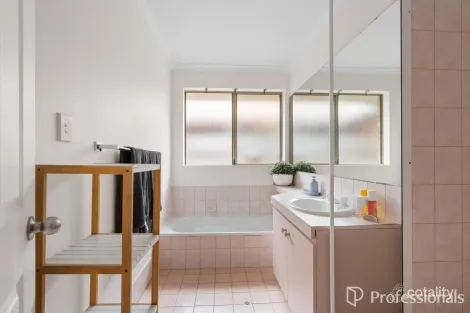 Property photo of 10B Riverina Way Hannans WA 6430