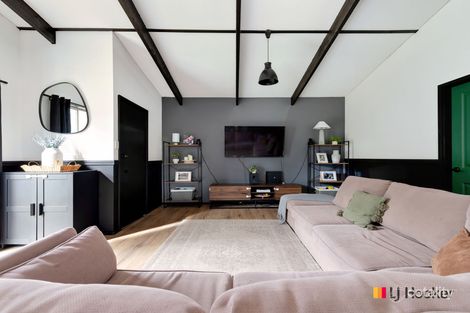 16 Pleasurelea Dr, Sunshine Bay, NSW 2536