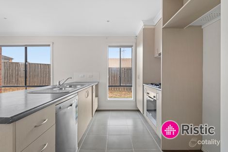 Property photo of 52 Cootamundra Circuit Harkness VIC 3337