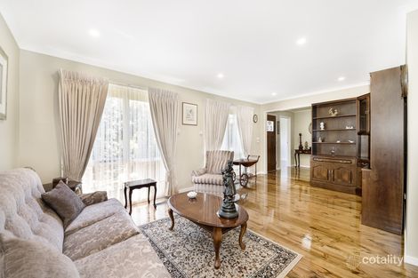 Property photo of 21 Quirk Court Endeavour Hills VIC 3802