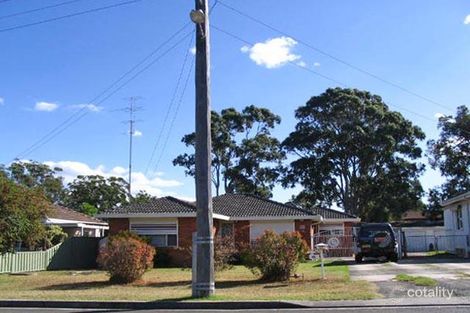 48 Deakin St, Oak Flats, NSW 2529