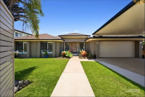 41 Maltravers Dr, Arundel, QLD 4214