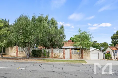 133 Healy Rd, Hamilton Hill, WA 6163