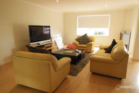 Property photo of 1/1 Kilburn Street Strathmore VIC 3041