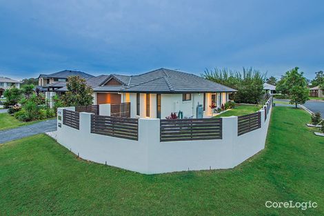 Property photo of 17 Higgs Circuit Wynnum West QLD 4178