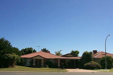 22 Glencoe Loop, Kinross, WA 6028