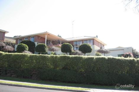 Property photo of 24 Kramer Drive Berwick VIC 3806