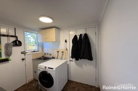 Property photo of 2/67 Kenna Street Orange NSW 2800