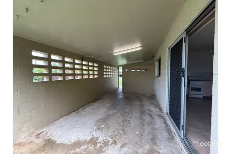 Property photo of 8 Kimba Close White Rock QLD 4868