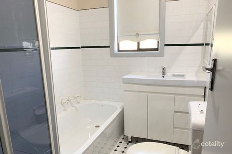 Property photo of 10 Maceri Place Edensor Park NSW 2176