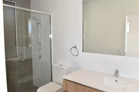 Property photo of 17 Evergreen View Robina QLD 4226