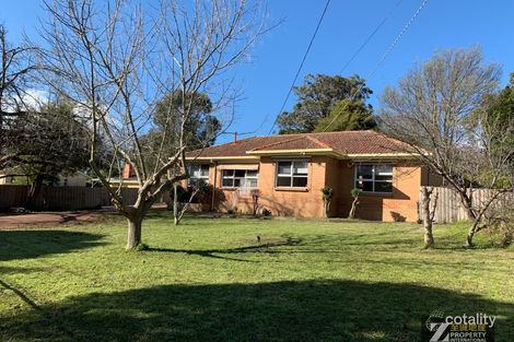 Property photo of 5 Yvonne Avenue Croydon South VIC 3136