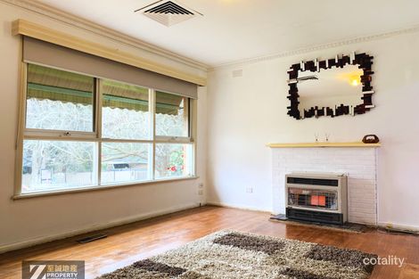 Property photo of 5 Yvonne Avenue Croydon South VIC 3136