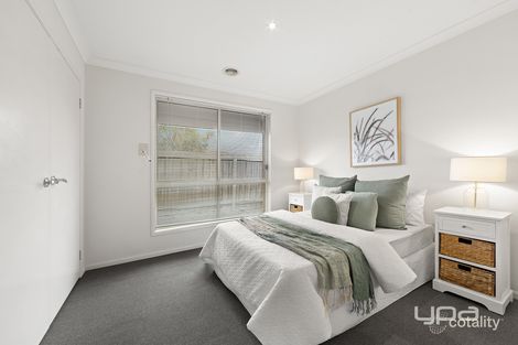 Property photo of 23 Howardson Circuit St Albans VIC 3021
