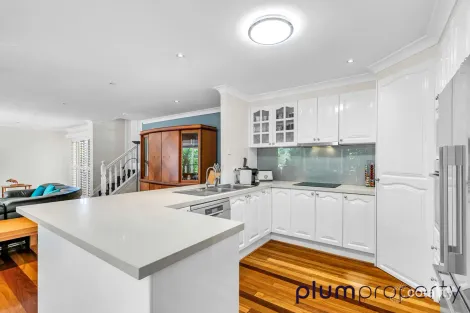 Property photo of 58 Hakea Crescent Chapel Hill QLD 4069