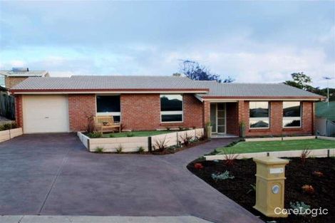 Property photo of 19 Manunda Way Hallett Cove SA 5158