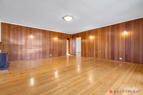 Property photo of 24 Gisborne Crescent Reservoir VIC 3073