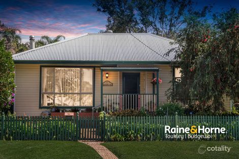 Property photo of 17 Warwick Avenue Mannering Park NSW 2259