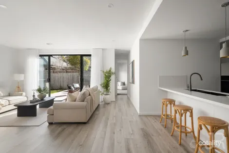 Property photo of 3/7 Castlegate Place Berwick VIC 3806