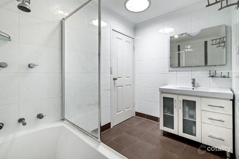Property photo of 6 Trabb Place Ambarvale NSW 2560