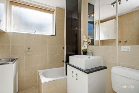 Property photo of 2/17 Bulla Road Essendon North VIC 3041