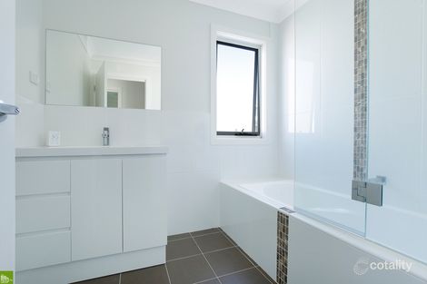 Property photo of 8/26 Avondale Road Avondale NSW 2530